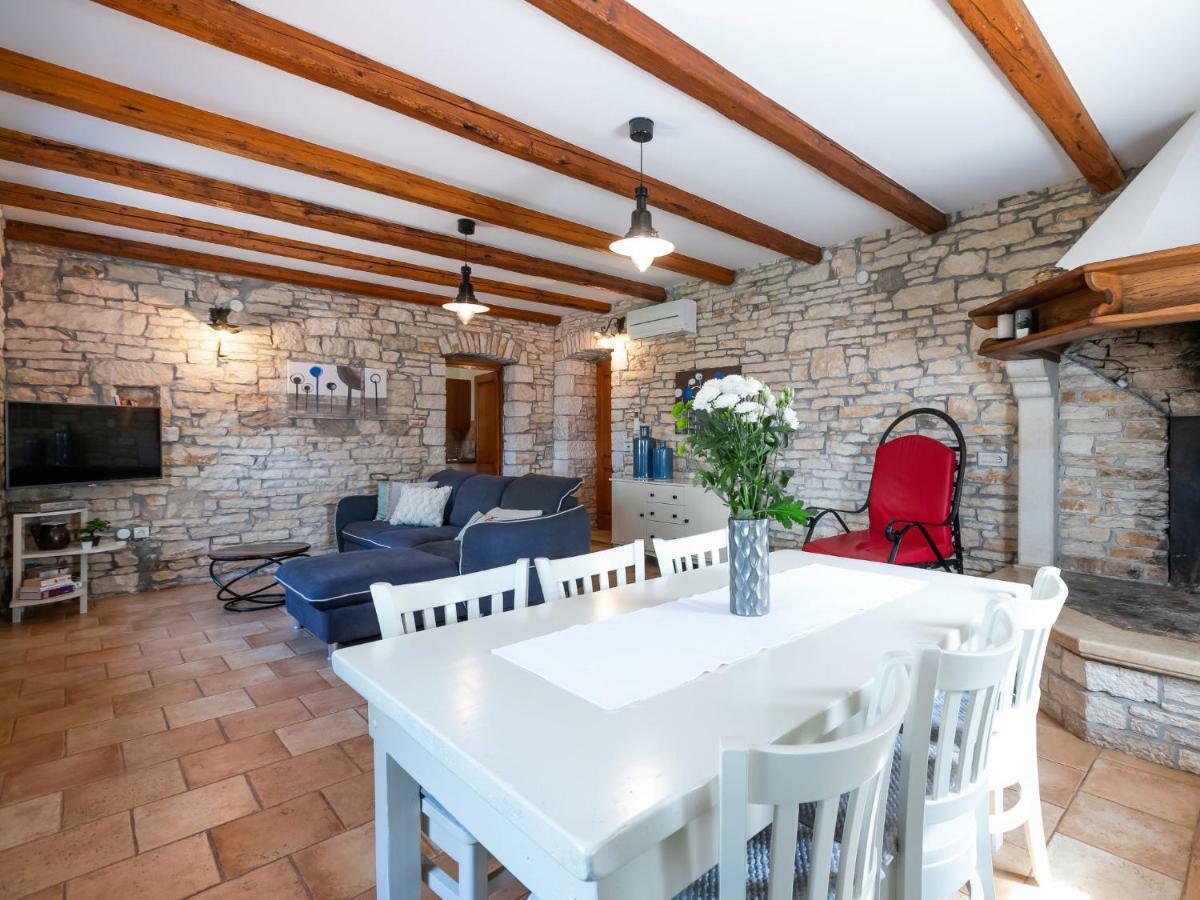Holiday Home Poli Murvu By Interhome Sveti Petar u Sumi Exteriör bild